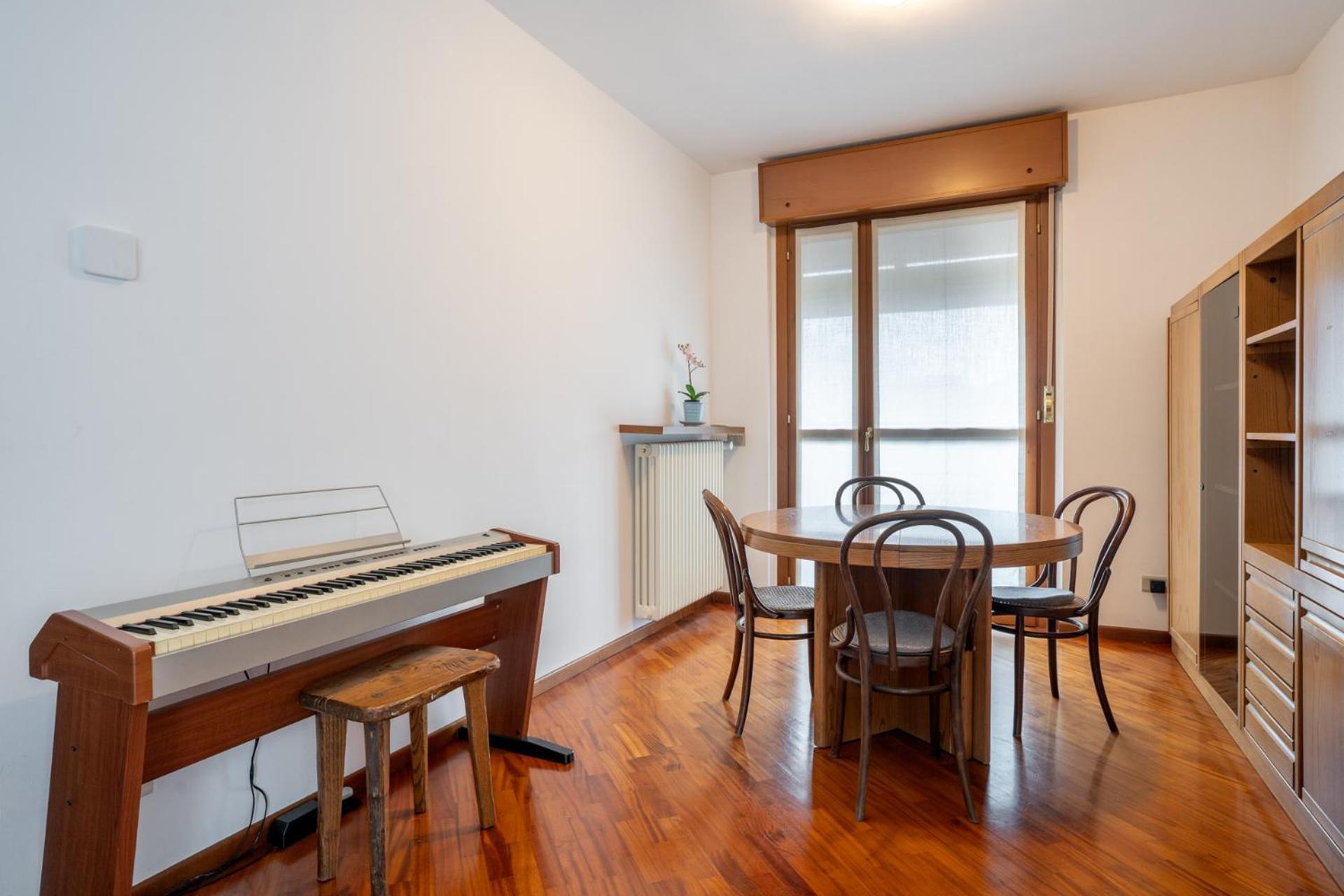 Spacious Bright Apartment Near City Center And Como Lake With Air Conditioning Lecco Bagian luar foto